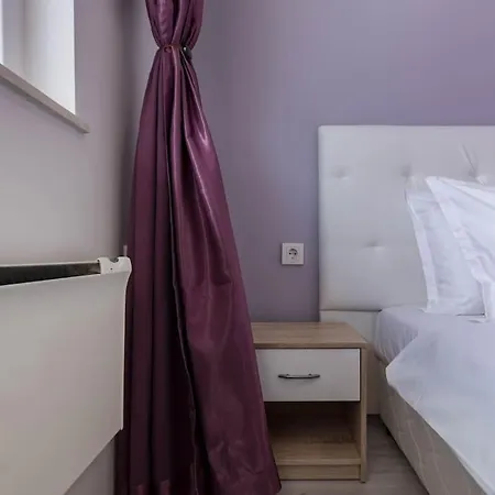 Linden Guest Apartment Varna Exterior photo